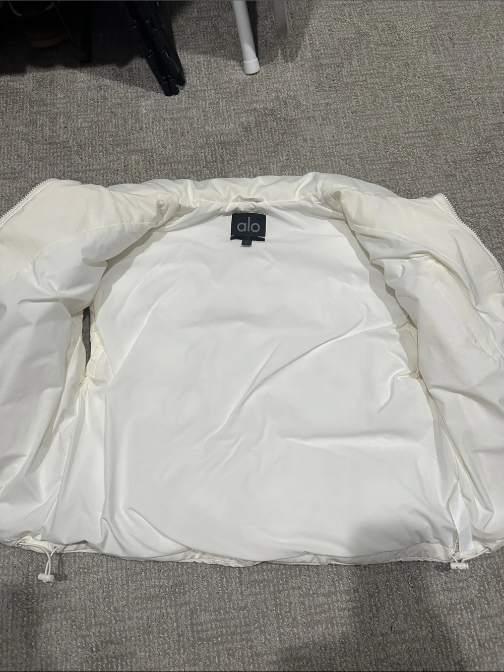 Alo yoga puffer vest - Picture 6 of 12